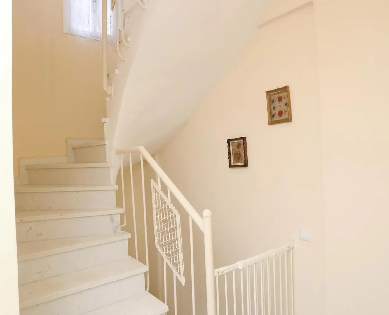Arancia Seaside Maisonette, Nilie Hospitality Mgmt 하니오티 아파트
